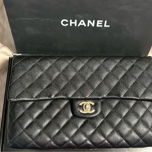 Chanel medium sized clutch. AUTHENTIC